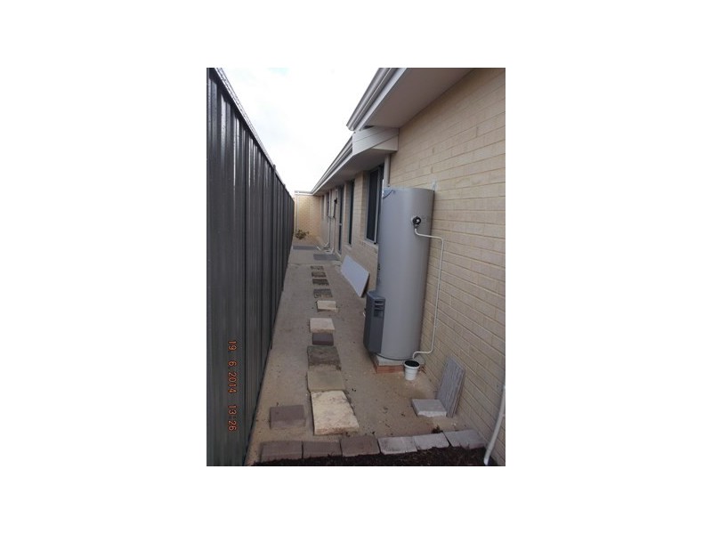 33 Summerville Blvde., Caversham WA 6055