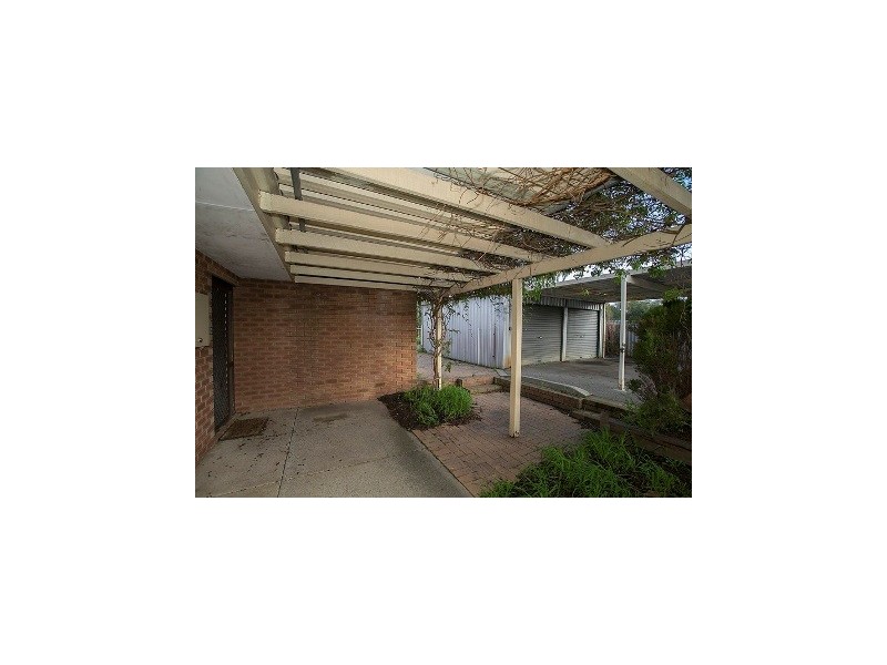 14 Chireton Place, Beechboro WA 6063