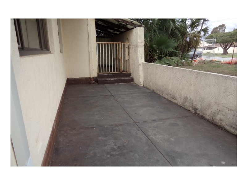 52 Brookman Avenue, Langford WA 6147