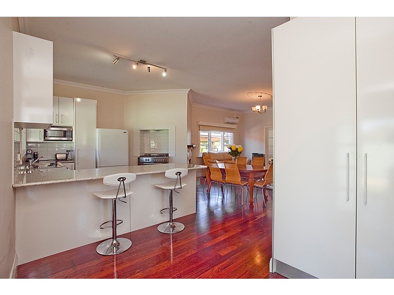 14 Raleigh, Bayswater WA 6053