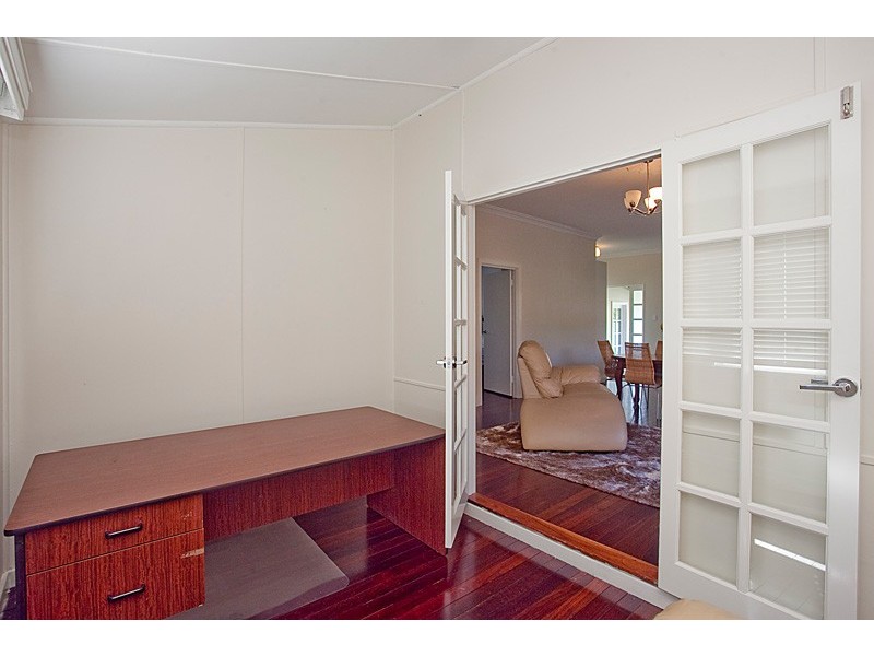 14 Raleigh, Bayswater WA 6053