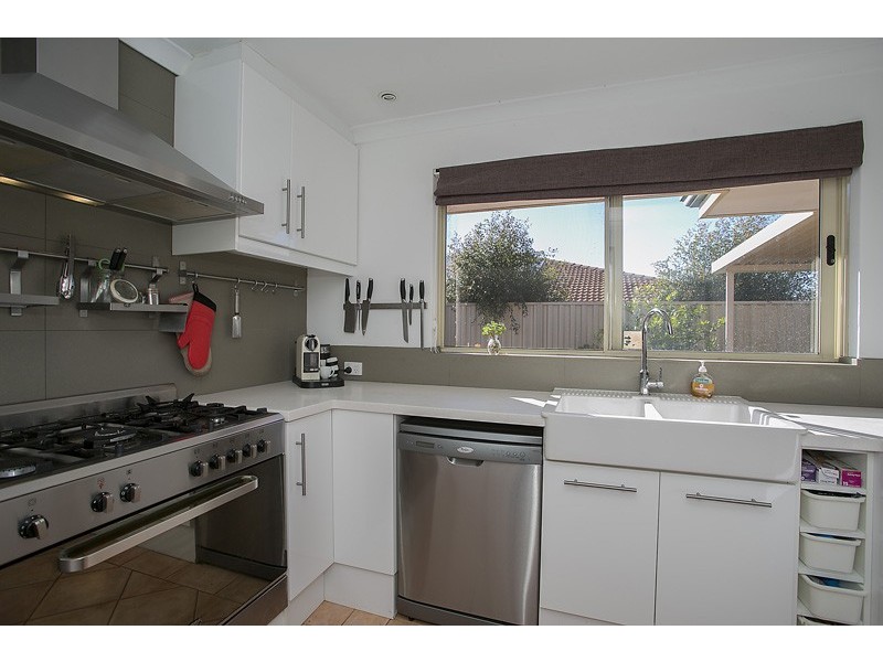 17 Bridges Rise, Kiara WA 6054