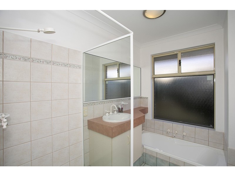 17 Bridges Rise, Kiara WA 6054