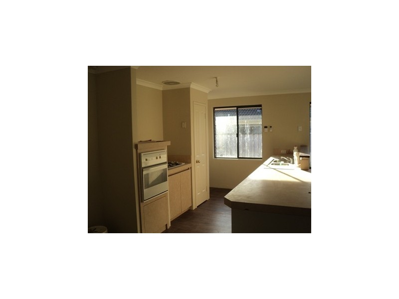 31 Campolino Gardens, Stratton WA 6056