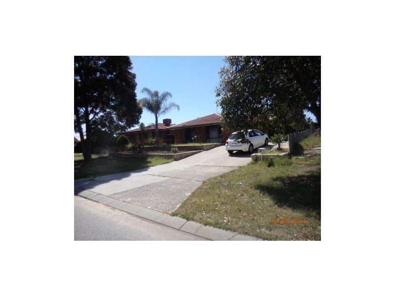 11 Bacon Place, Beechboro WA 6063