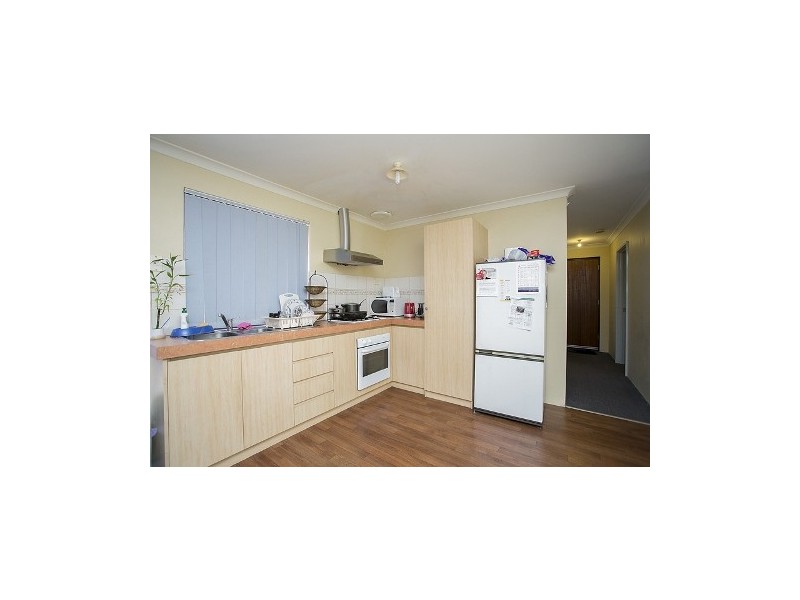 10 Rosher Road, Lockridge WA 6054