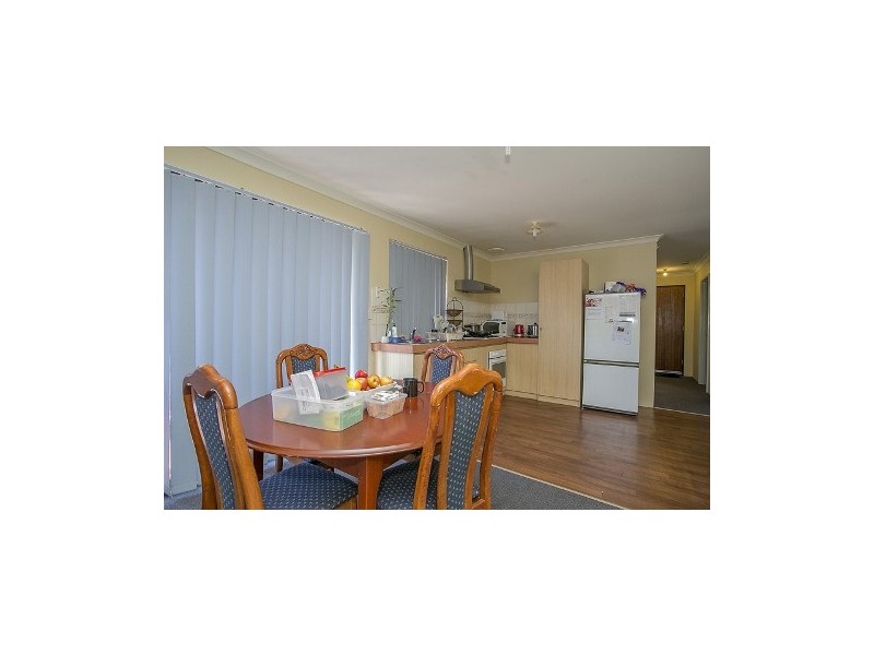 10 Rosher Road, Lockridge WA 6054