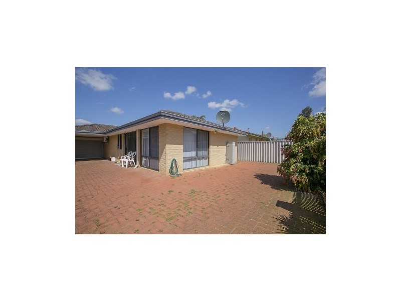 10 Rosher Road, Lockridge WA 6054