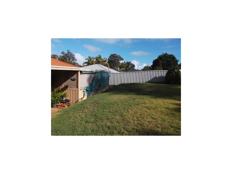 9 Judges Gardens, Leda WA 6170