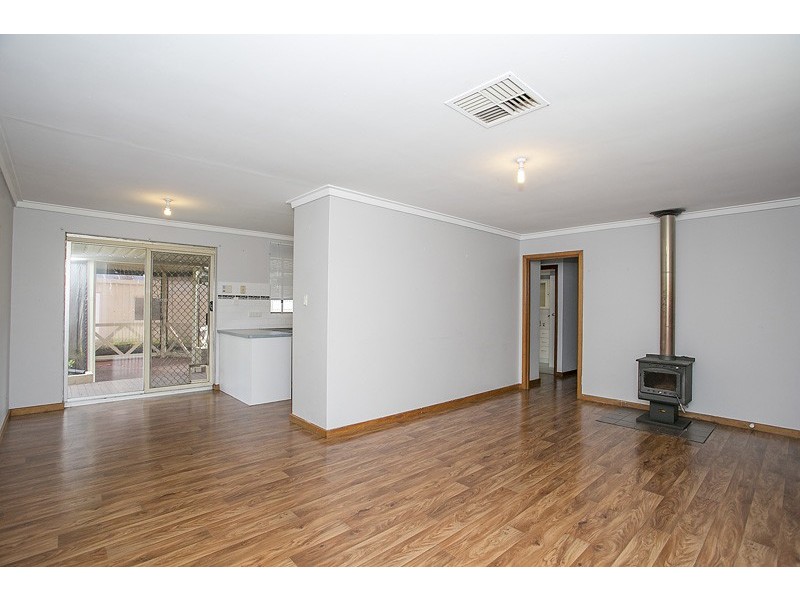 90 Dale Road, Armadale WA 6112