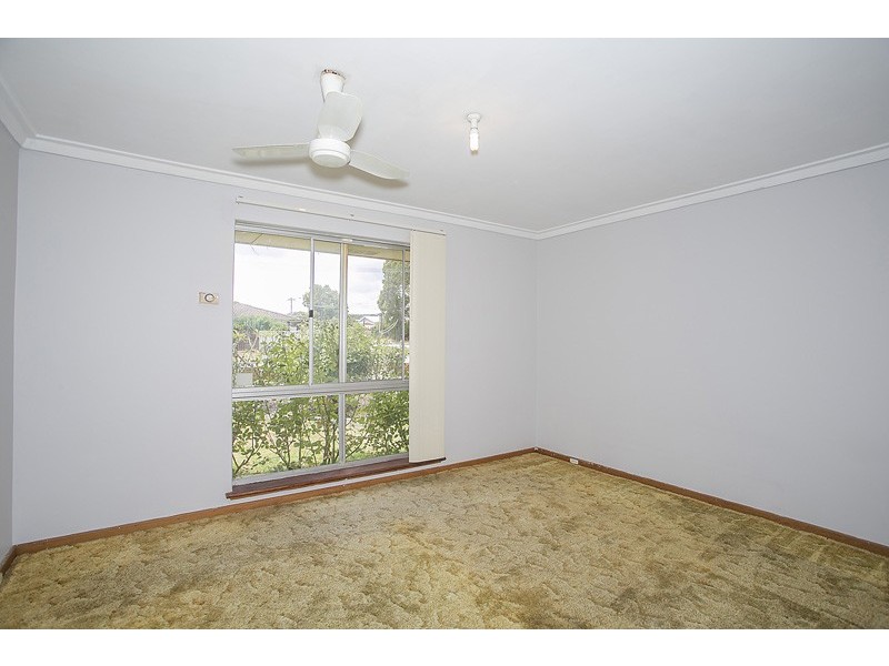 90 Dale Road, Armadale WA 6112