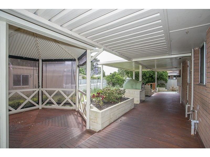 90 Dale Road, Armadale WA 6112