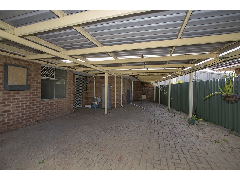 14 Chireton Place, Beechboro WA 6063