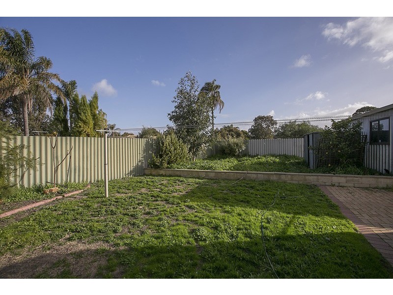 14 Chireton Place, Beechboro WA 6063