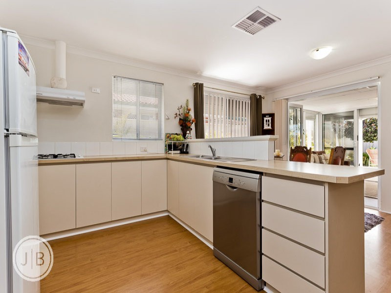 18 Portland Mews, Beechboro WA 6063