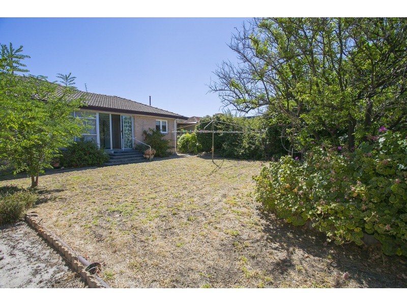 13 Trelion Place, Rivervale WA 6103
