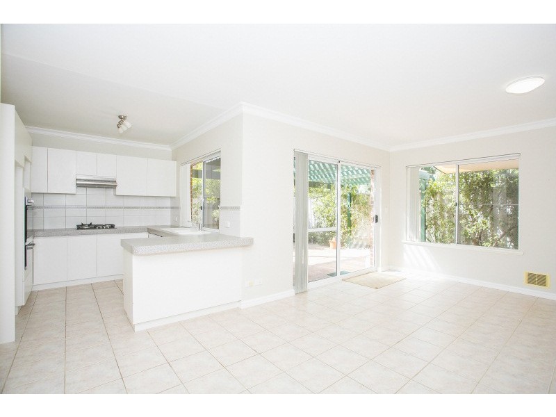 102D Sixth Avenue, Inglewood WA 6052