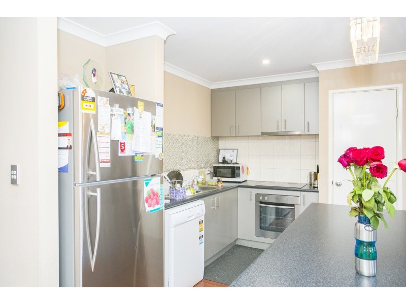 16 Litoria Pass, Caversham WA 6055