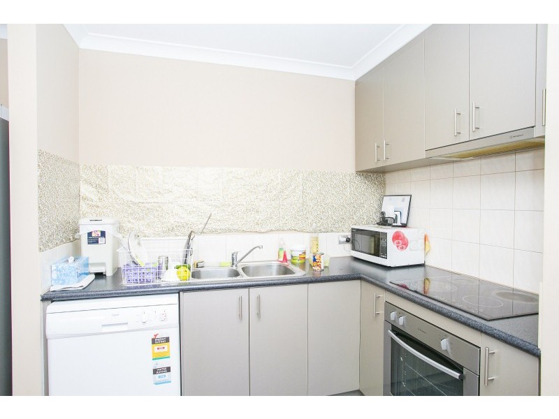 16 Litoria Pass, Caversham WA 6055