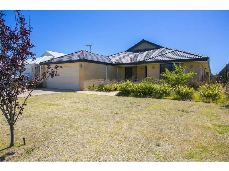 16 Litoria Pass, Caversham WA 6055