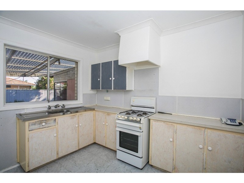 20 Neilson Avenue, Armadale WA 6112