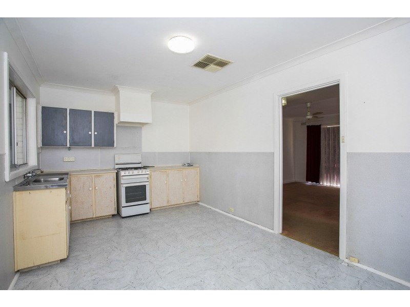 20 Neilson Avenue, Armadale WA 6112