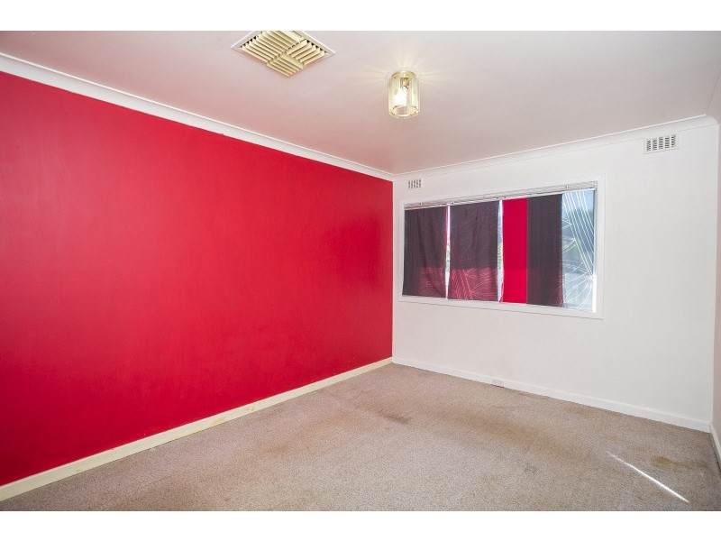 20 Neilson Avenue, Armadale WA 6112