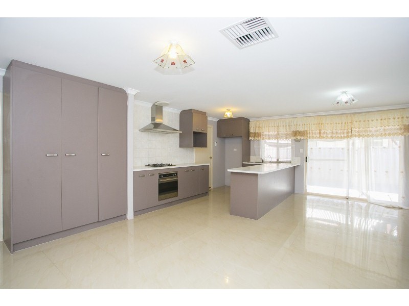 31 Turnstone Glade, Beechboro WA 6063