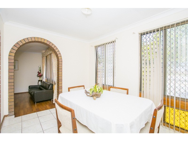 6 Camfield Place, Beechboro WA 6063