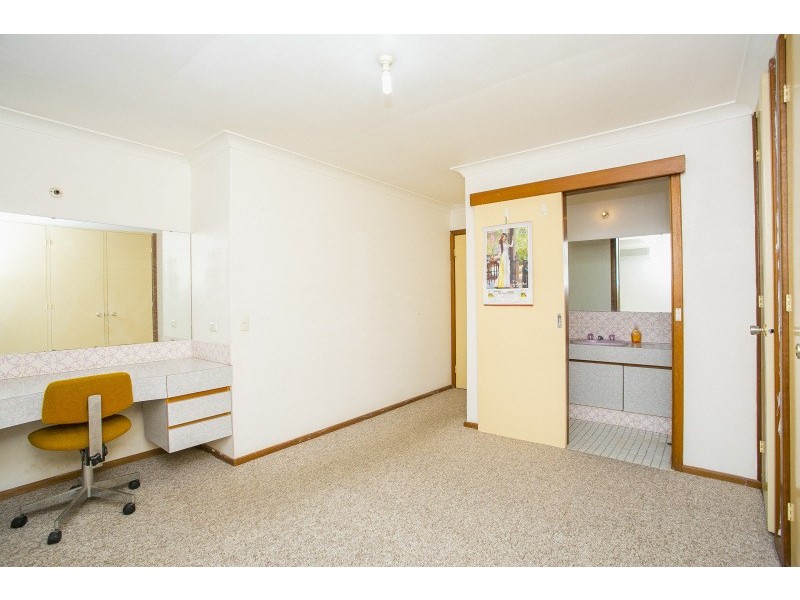 6 Camfield Place, Beechboro WA 6063