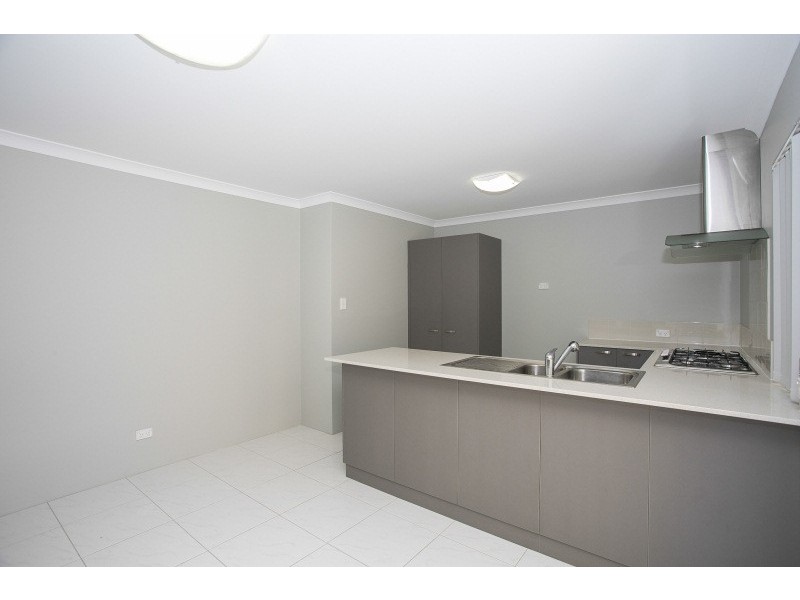 1/217 Patricia Street, Caversham WA 6055