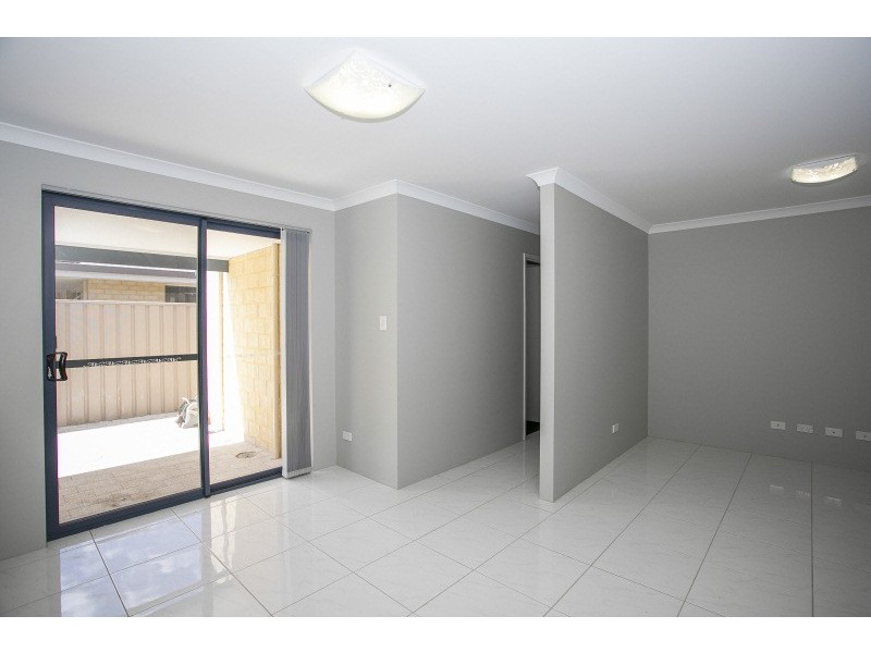 1/217 Patricia Street, Caversham WA 6055