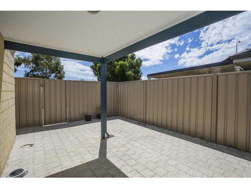 1/217 Patricia Street, Caversham WA 6055