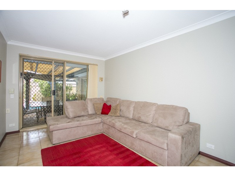 6 Pickett Street, Swan View WA 6056