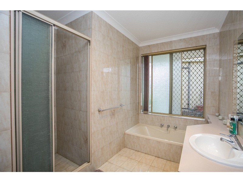 6 Pickett Street, Swan View WA 6056