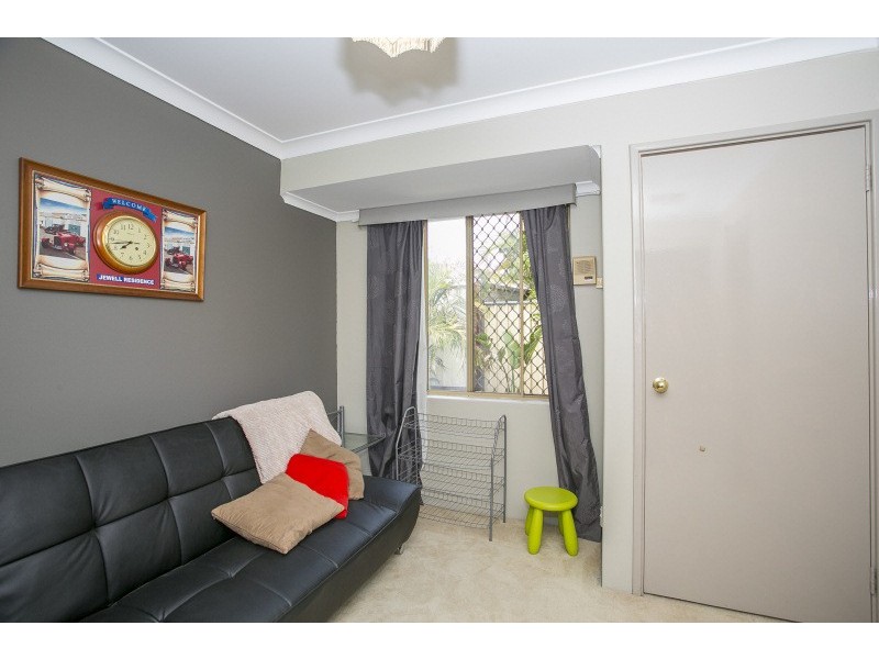 6 Pickett Street, Swan View WA 6056