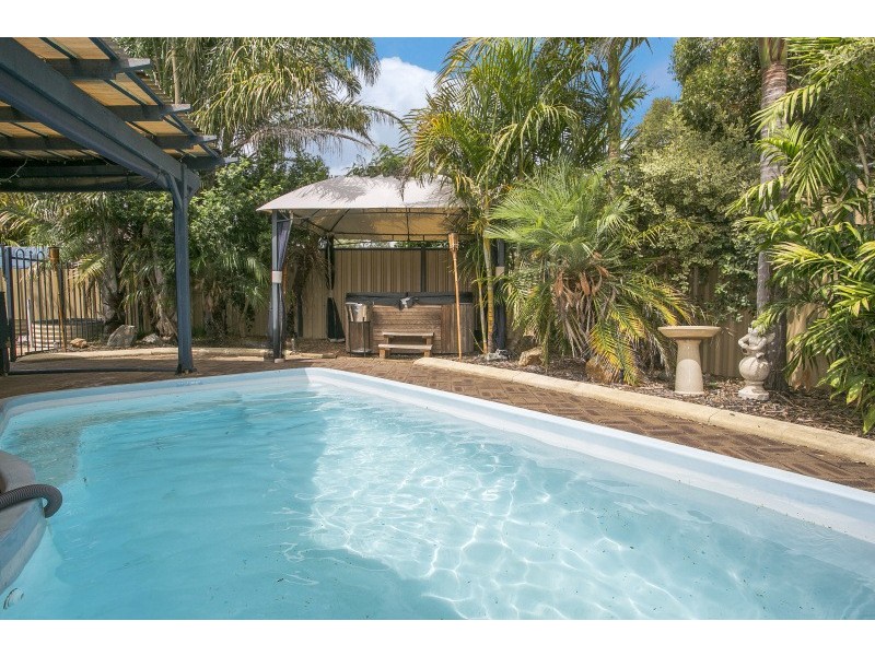 6 Pickett Street, Swan View WA 6056