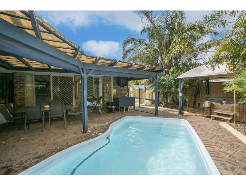 6 Pickett Street, Swan View WA 6056