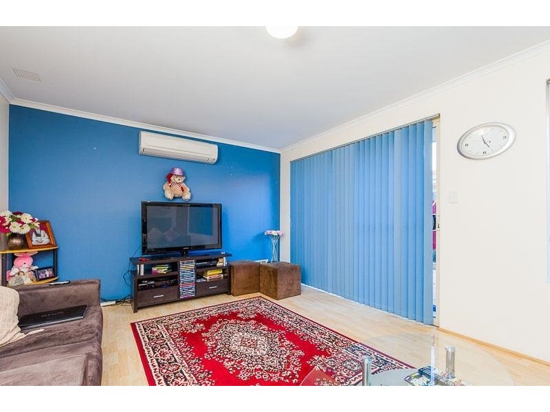 9/11 Attfield Street, Maddington WA 6109