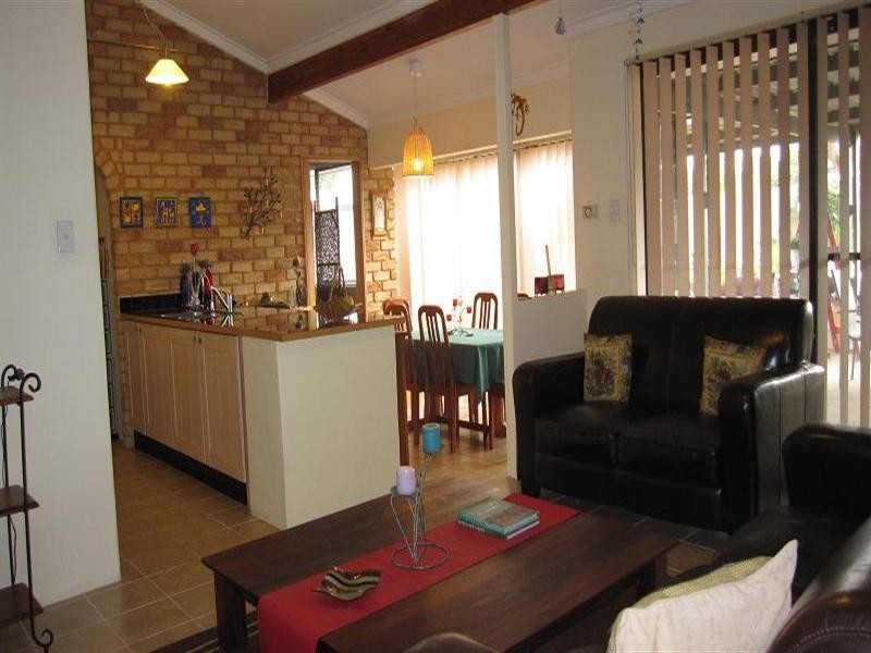 38 Gibson Way, Beechboro WA 6063