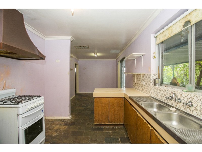 5 Clarice Court, Langford WA 6147