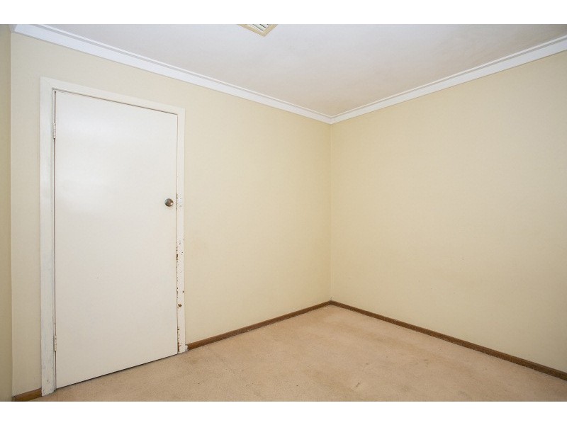 5 Clarice Court, Langford WA 6147