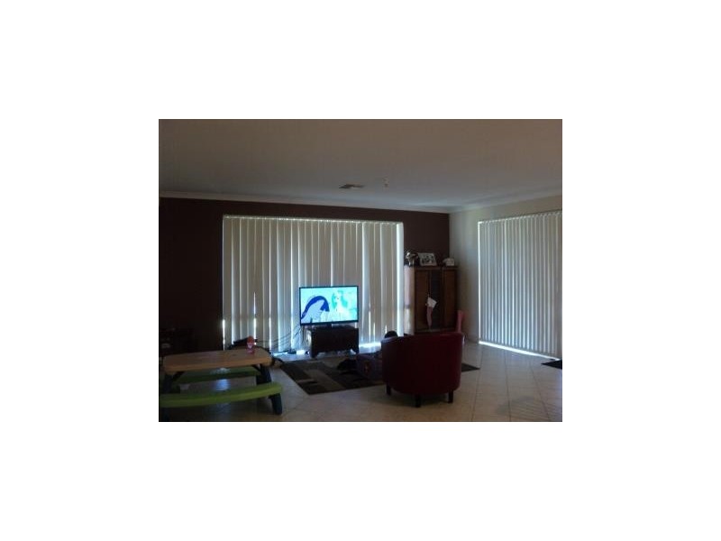 7 Garganey Pass, Beechboro WA 6063