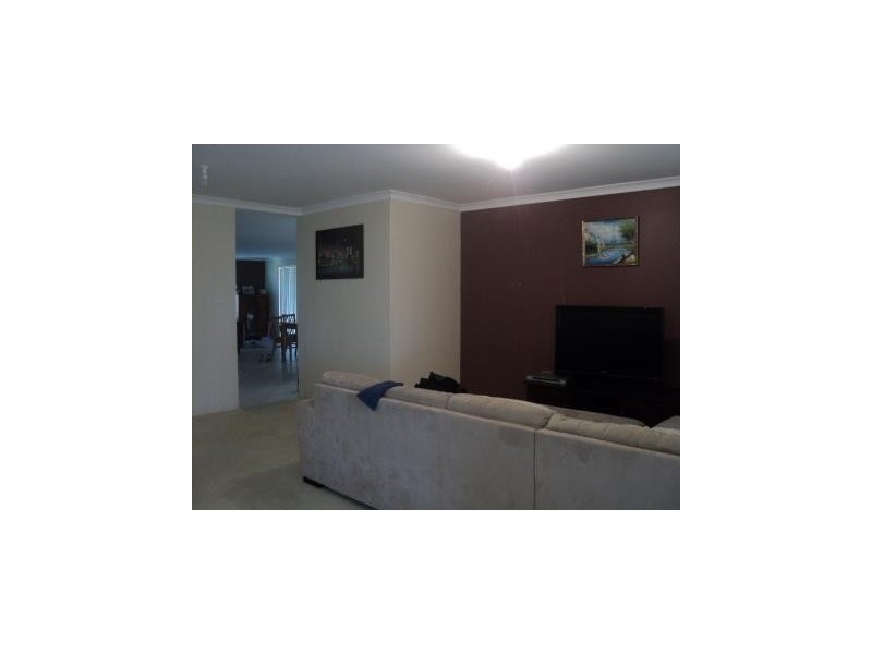 7 Garganey Pass, Beechboro WA 6063