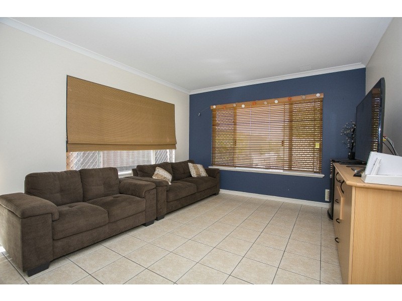 28 Salmar Way, Westminster WA 6061