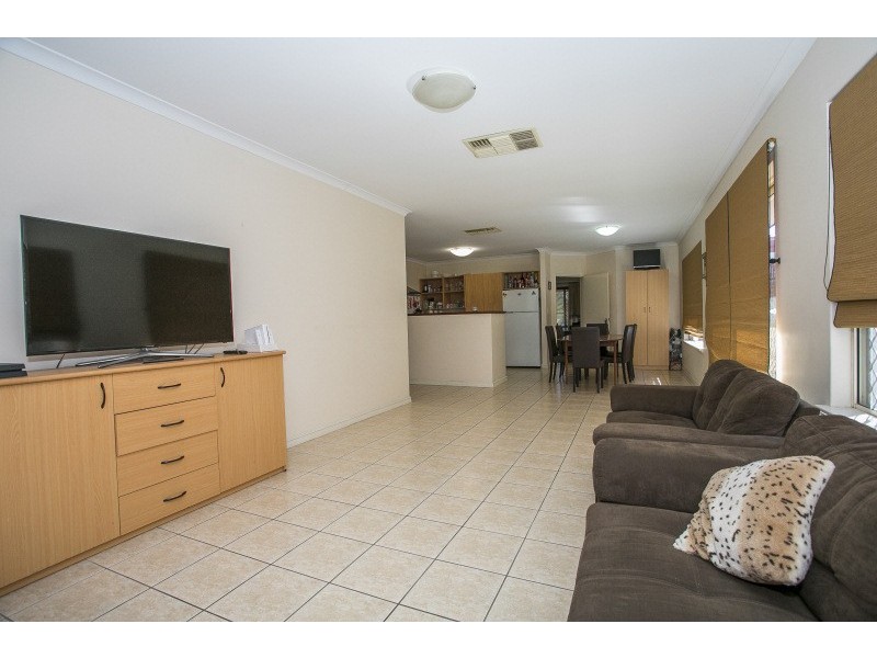 28 Salmar Way, Westminster WA 6061