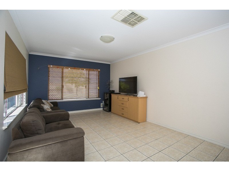 28 Salmar Way, Westminster WA 6061