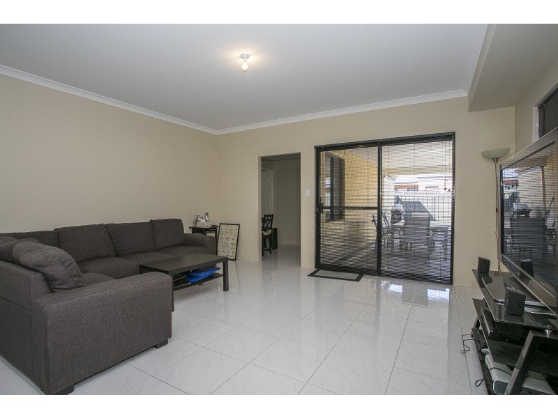 47 Summerville Boulevard, Caversham WA 6055