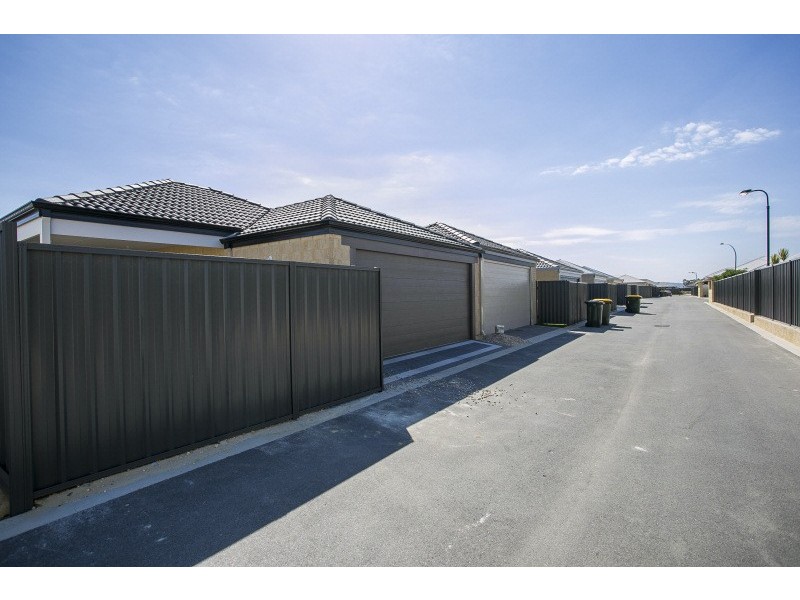 47 Summerville Boulevard, Caversham WA 6055