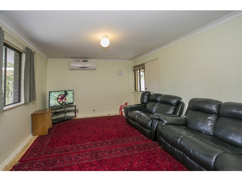 46 Hayden way, Langford WA 6147